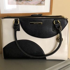Ann Klein pocketbook